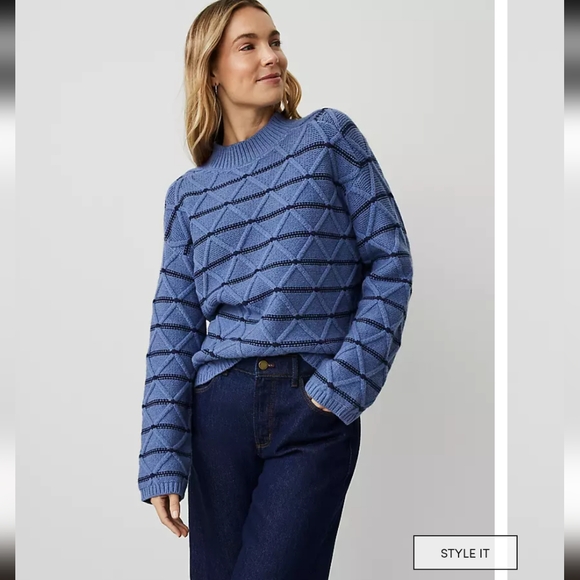 NWOT Anne Taylor Weekend Edition Blue Diamond Knit Sweater_Med - Picture 2 of 10